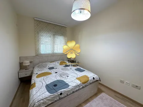 Rent, two bedroom apartment, 70m², City Kvart, Podgorica - image 12