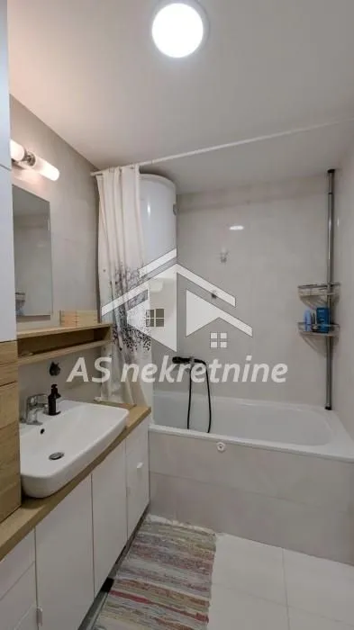 Rent, three bedroom apartment, 71m², Novi Beograd Blok 72, Novi Beograd Sve Podlokacije