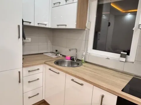 Izdavanje, jednosoban stan, 40m², Budva, Crna Gora - image 9