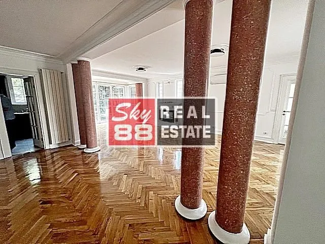 Izdavanje, kuća, 375m², Senjak, Beograd