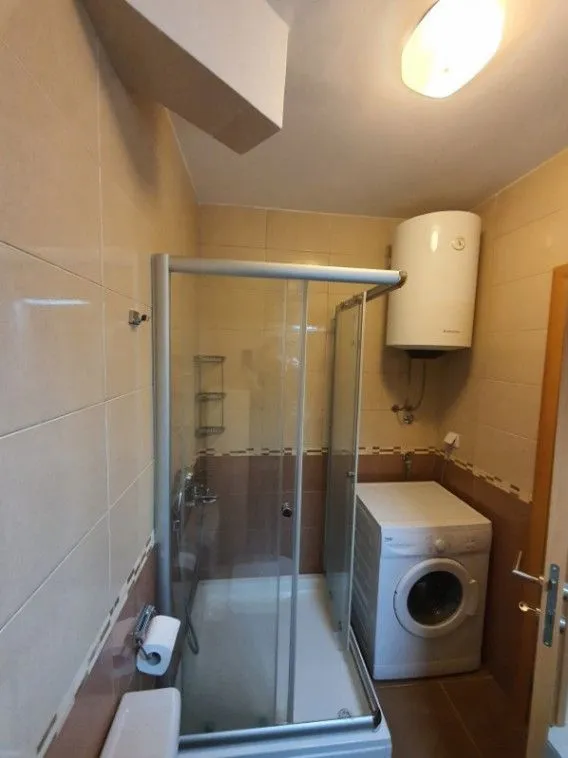 Izdavanje, jednosoban stan, 48m², Bijeli Do, Budva
