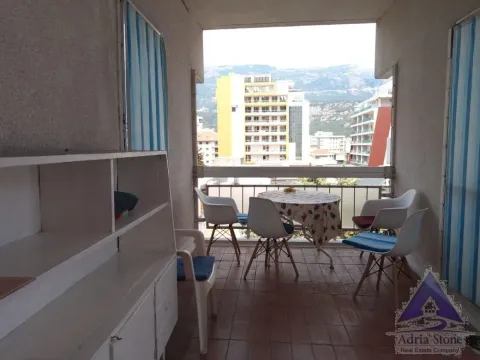 Rent, one bedroom apartment, 42m², Centar, Budva - image 4
