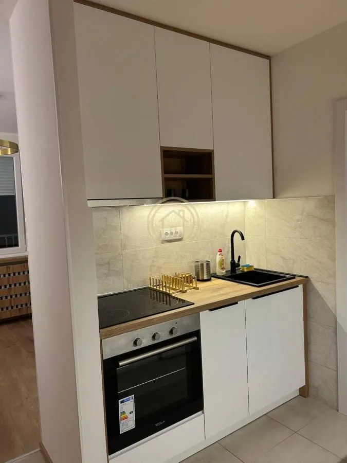 Izdavanje, jednosoban stan, 35m², Stari Grad, Beograd