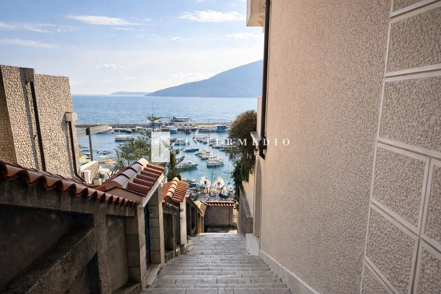 Prodaja, četvorosoban stan, 106m², Centar, Herceg Novi