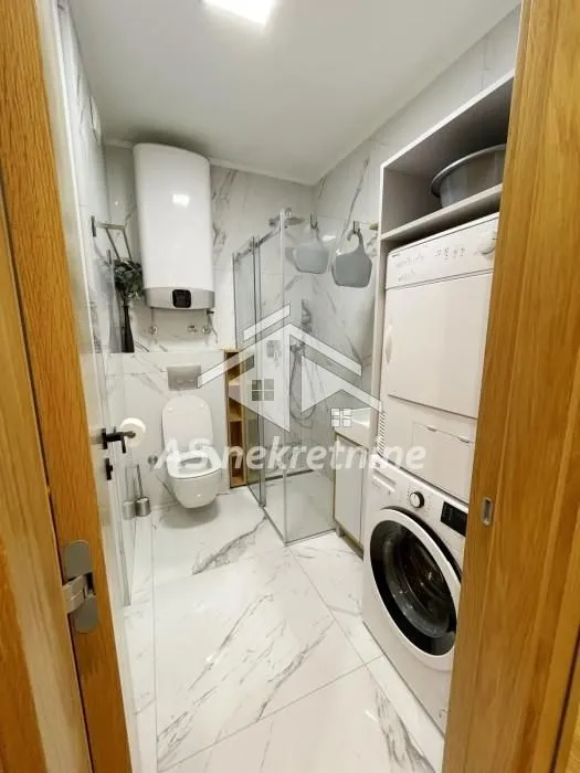 Rent, two bedroom apartment, 40m², Vračar Sve Podlokacije, Beograd
