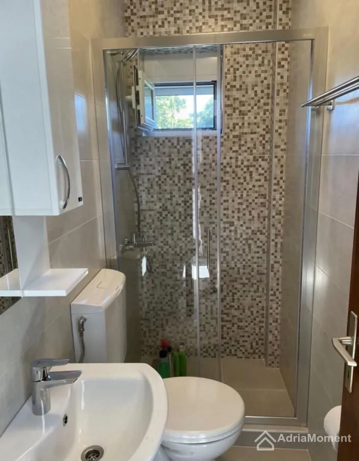 Sale, two bedroom apartment, 67m², Radovići, Tivat