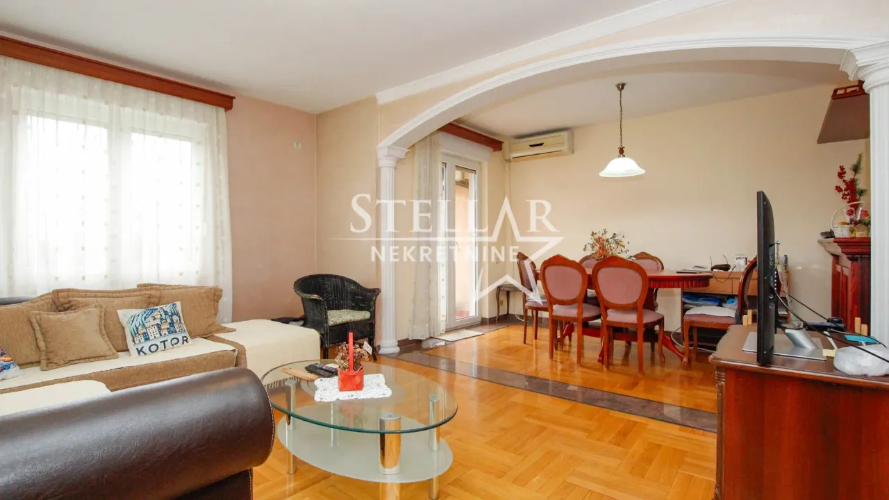 Rent, two bedroom apartment, 80m², Stari Aerodrom, Podgorica
