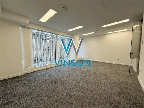 Izdavanje, poslovni prostor, 421m², Vračar Centar, Vračar Sve Podlokacije - image 6