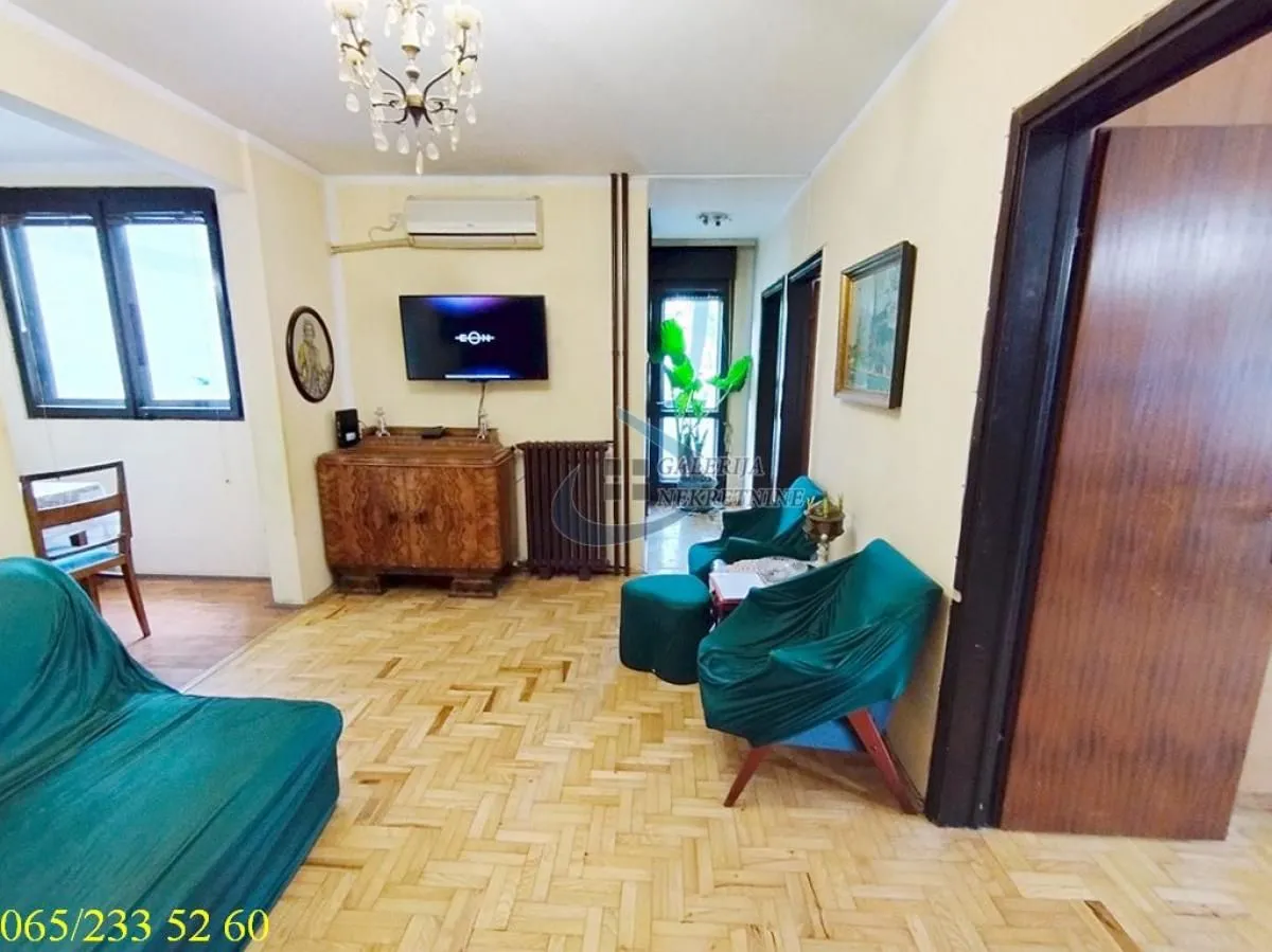 Prodaja, dvosoban stan, 64m², Labudovo Brdo, Beograd