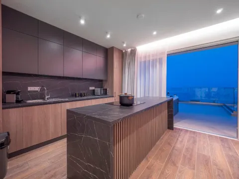 Prodaja, dvosoban stan, 140m², Bečići, Budva - image 11