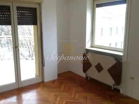 Prodaja, četvorosoban stan, 104m², Centar, Novi Sad - image 8