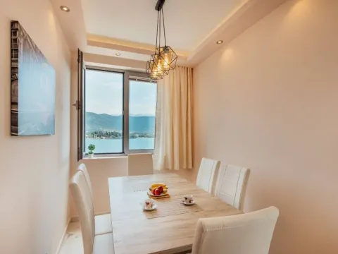 Prodaja, dvosoban stan, 64m², Tivat, Crna Gora - image 2