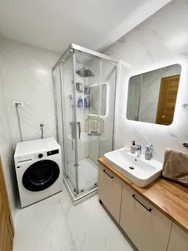 Prodaja, dvosoban stan, 72m², New City, Podgorica - image 14