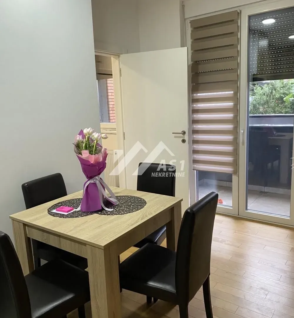 Izdavanje, jednosoban stan, 40m², Detelinara, Novi Sad Sve Podlokacije