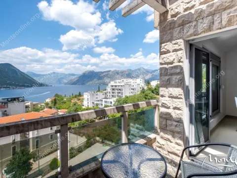 Sale, one bedroom apartment, 57m², Dobrota, Kotor - image 2