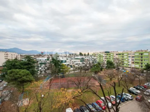 Izdavanje, trosoban stan, 83m², Preko Morače, Podgorica - image 16