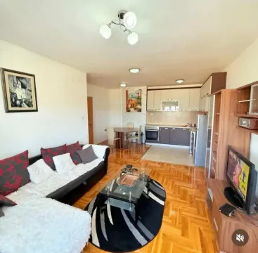 Izdavanje, dvosoban stan, 60m², 1 maj, Podgorica - image 7