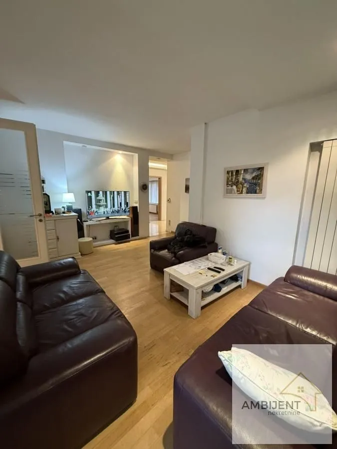 Prodaja, četvorosoban stan, 93m², Voždovac Sve Podlokacije, Beograd