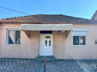 Prodaja, kuća, 70m², Stara Varoš, Podgorica - image 1