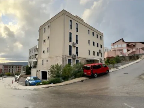 Sale, three bedroom apartment, 76m², Kava, Tivat - image 2