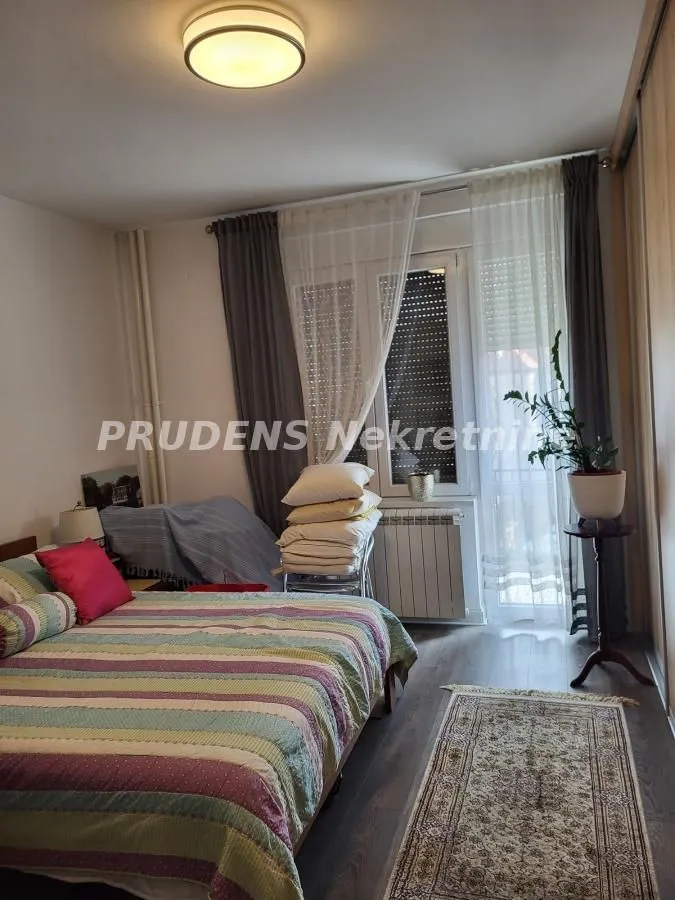 Prodaja, trosoban stan, 73m², Palilulska Pijaca, Palilula Sve Podlokacije