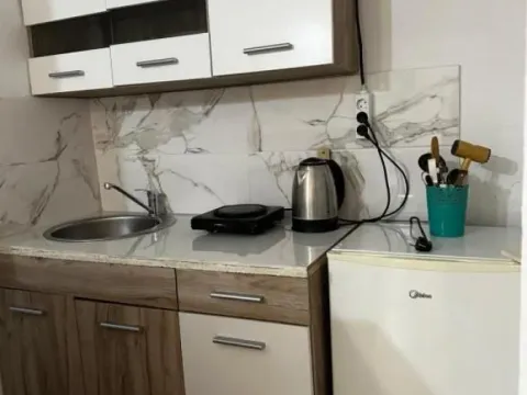 Prodaja, kuća, 774m², Šušanj, Bar - image 7