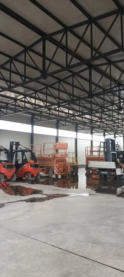Rent, office space, 1200m², Zemun Ugrinovci, Zemun Sve Podlokacije