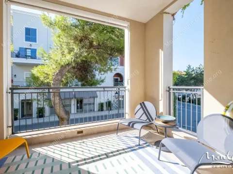 Sale, one bedroom apartment, 57m², Luštica Bay, Tivat - image 1