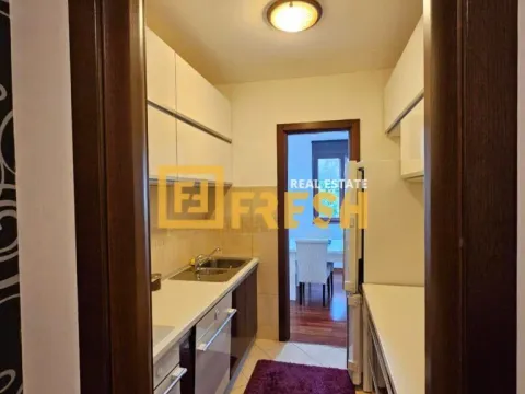 Rent, two bedroom apartment, 72m², Gorica C, Podgorica - image 5