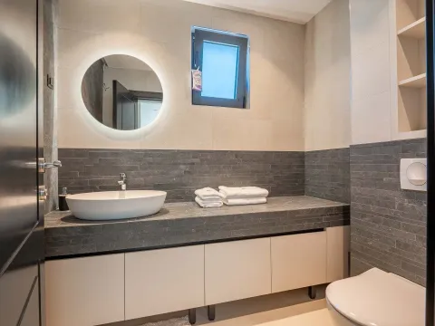 Prodaja, kuća, 318m², Reževići, Budva - image 23