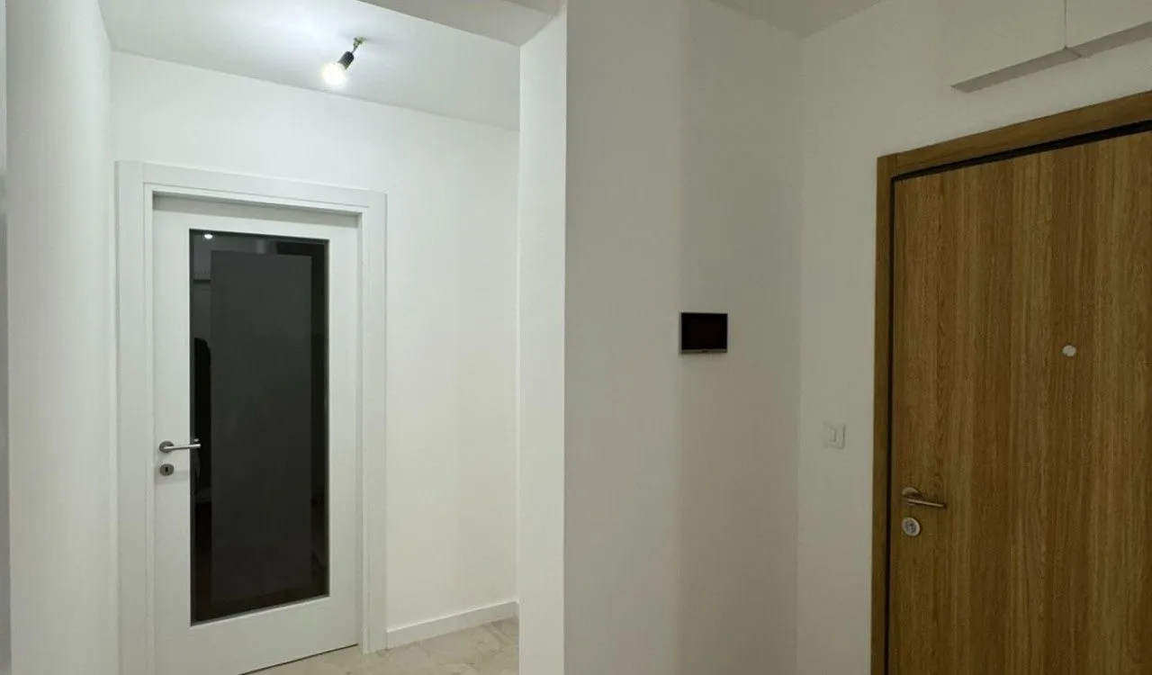 Izdavanje, dvosoban stan, 64m², Podgorica, Crna Gora