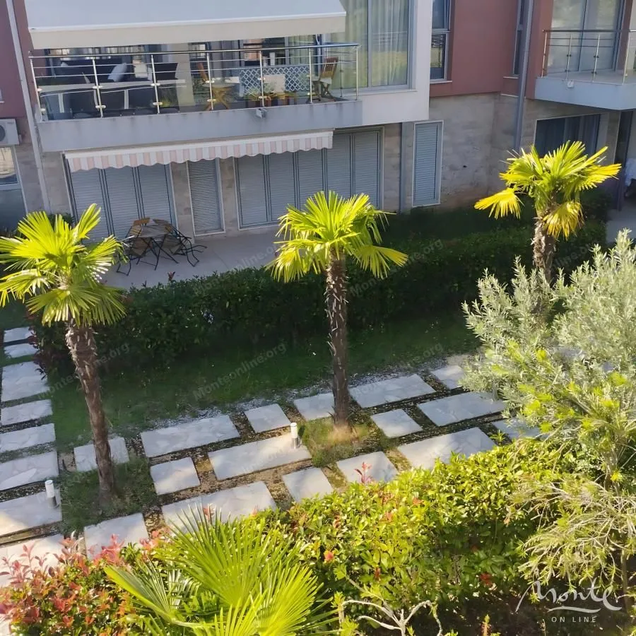 Prodaja, jednosoban stan, 48m², Đenovići, Herceg Novi