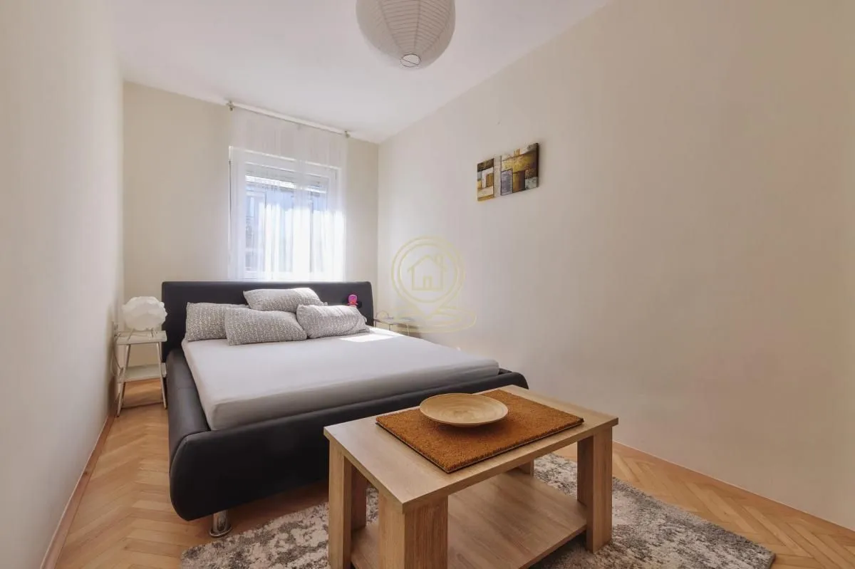 Rent, two bedroom apartment, 55m², Savski Venac, Beograd