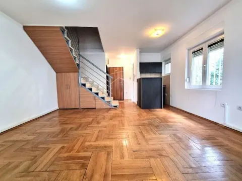 Rent, office space, 65m², Stari Aerodrom, Podgorica