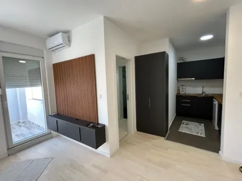 Rent, one bedroom apartment, 43m², 1 maj, Podgorica - image 3