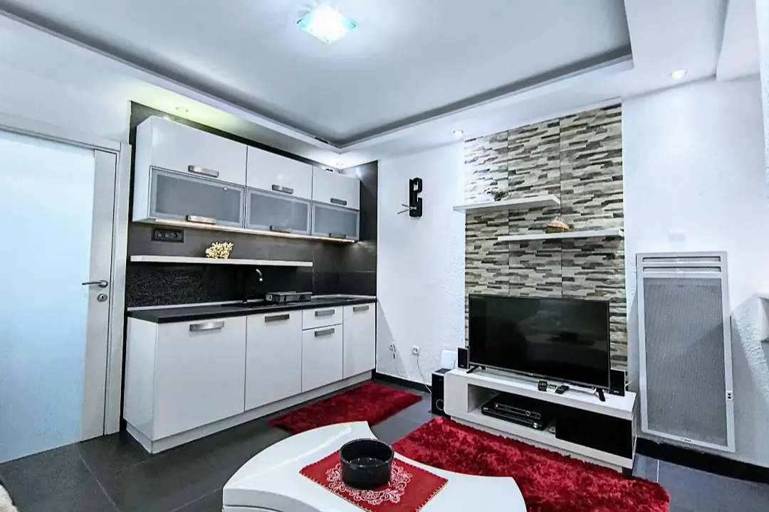 Rent, one bedroom apartment, 30m², Centar, Bar