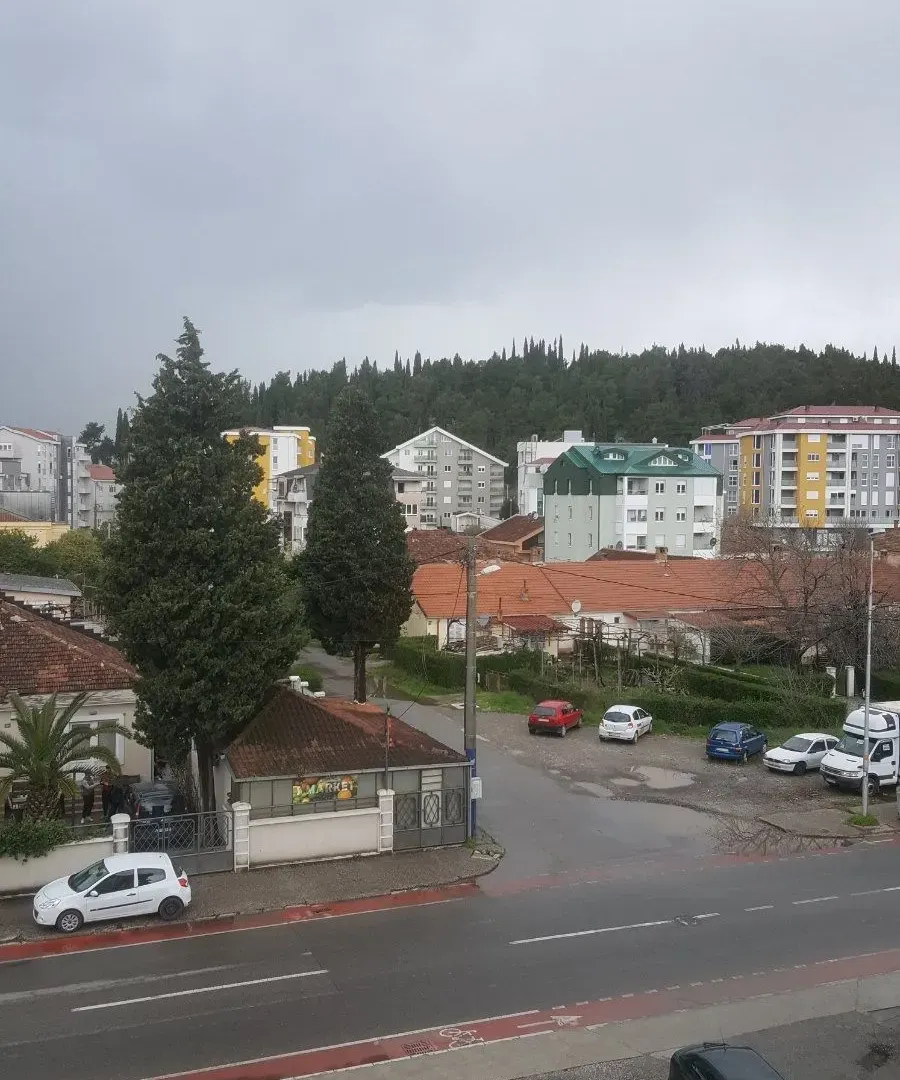 Rent, one bedroom apartment, 53m², Pobrežje, Podgorica