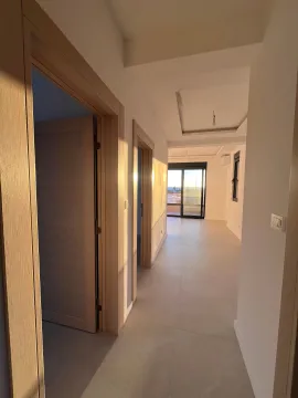 Prodaja, dvosoban stan, 82m², Centar, Bar - image 2