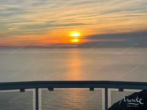 Sale, three bedroom apartment, 241m², Dobre Vode, Bar - image 2