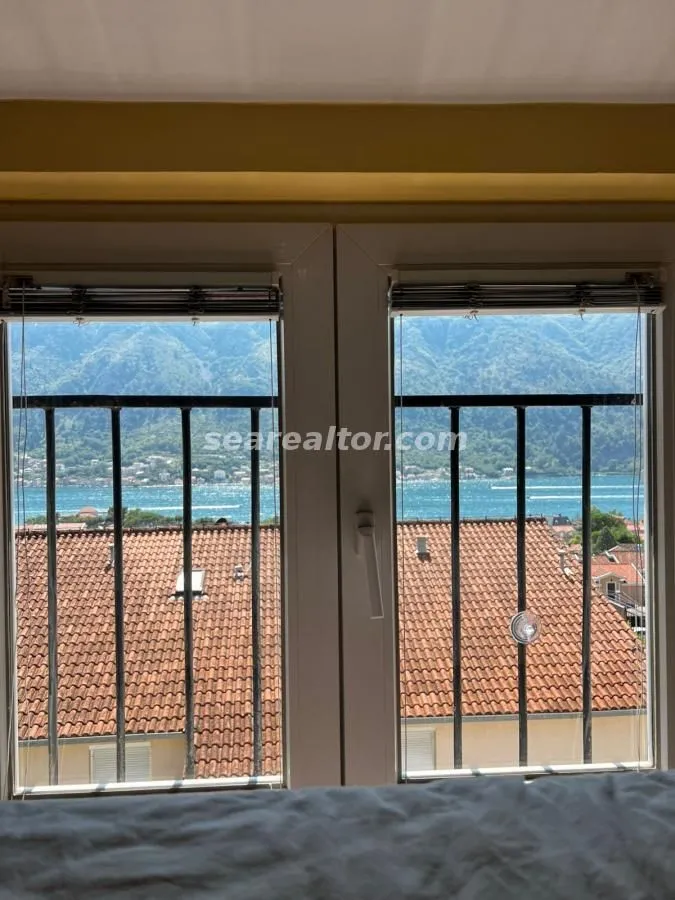 Prodaja, trosoban stan, 88m², Dobrota, Kotor