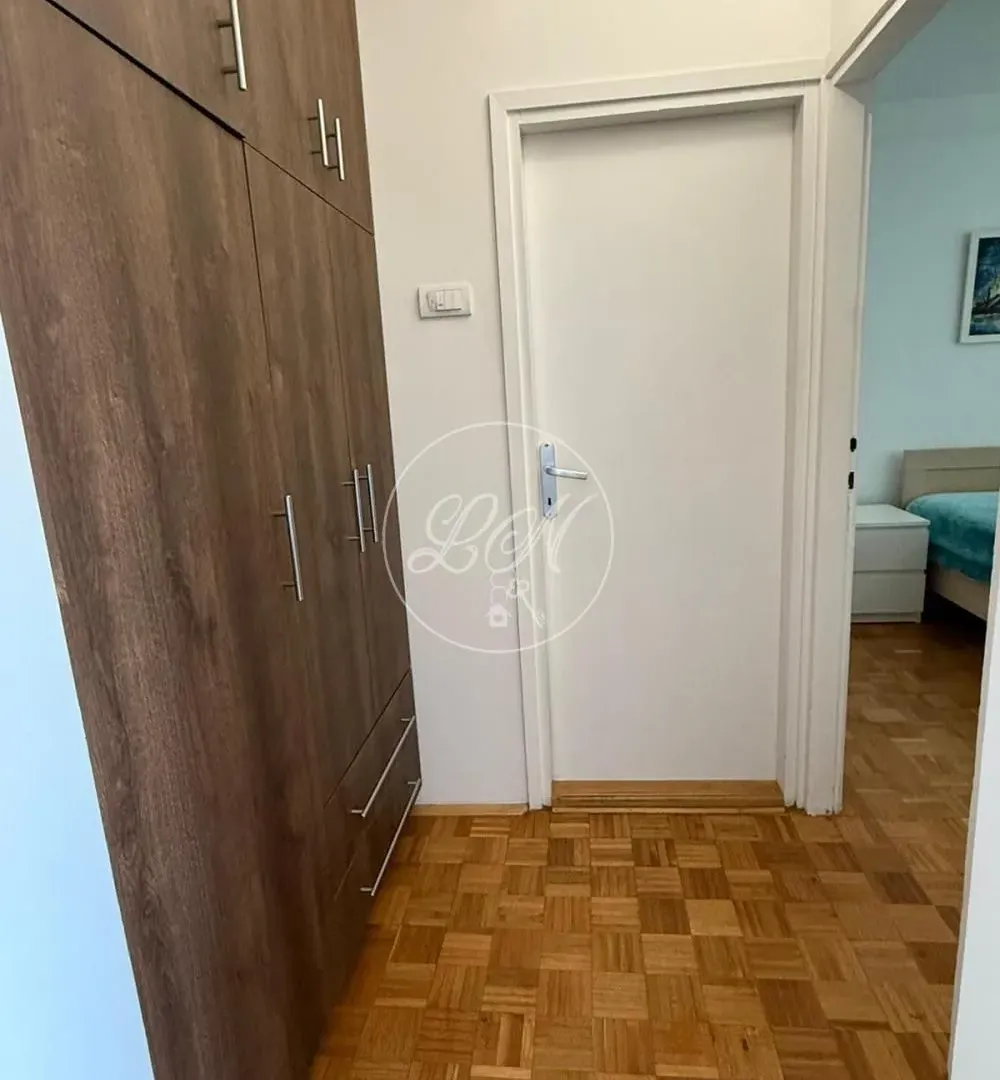 Prodaja, dvosoban stan, 62m², Zemun Sve Podlokacije, Beograd