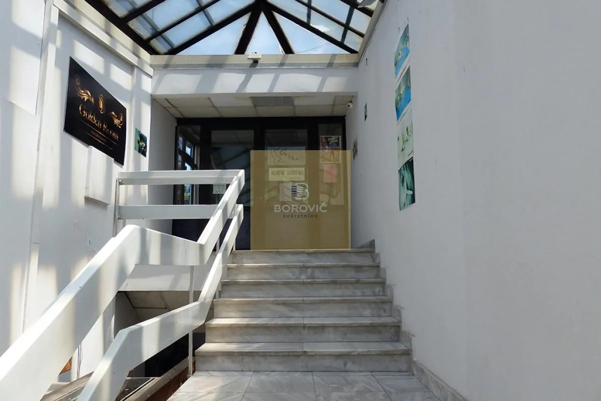 Sale, office space, 273m², Banovo Brdo, Beograd