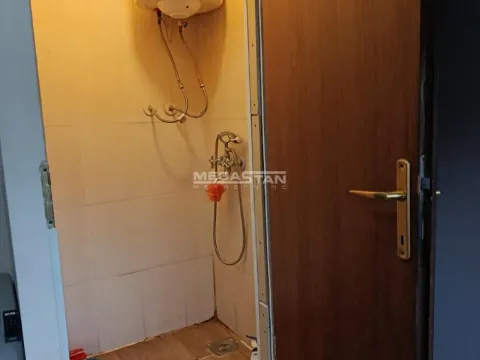 Prodaja, stan, 23m², Kanarevo Brdo, Beograd - image 8