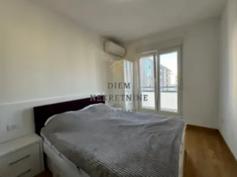 Izdavanje, dvosoban stan, 63m², City Kvart, Podgorica - image 10