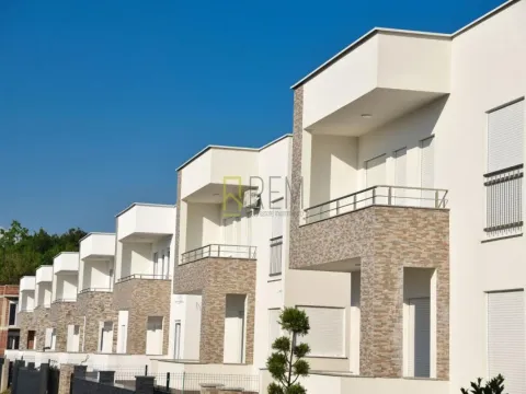 Sale, house, 200m², Donji Štoj, Ulcinj - image 2