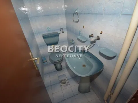 Prodaja, kuća, 600m², Kaluđerica, Beograd - image 5