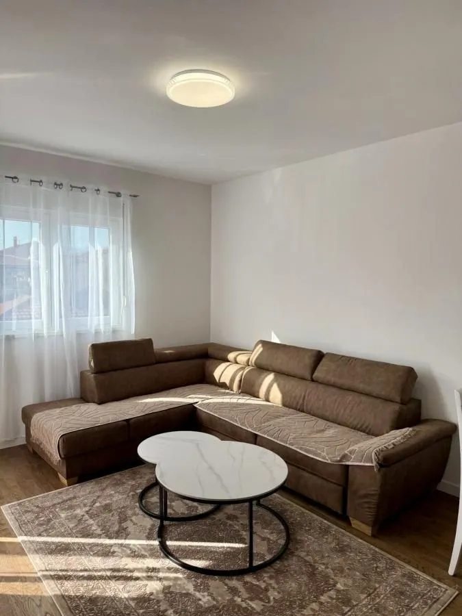 Rent, apartment, 47m², Stari Aerodrom, Podgorica