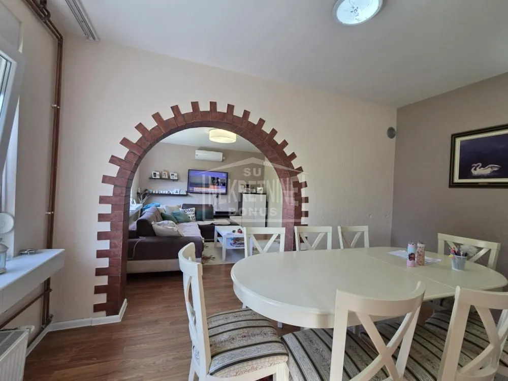 Prodaja, kuća, 180m², Bajmok, Subotica