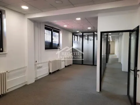 Izdavanje, poslovni prostor, 200m², Lekino Brdo, Voždovac Sve Podlokacije - image 9