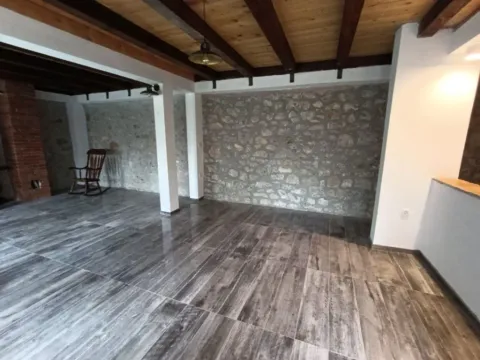 Izdavanje, poslovni prostor, 100m², Donja Gorica, Podgorica - image 11